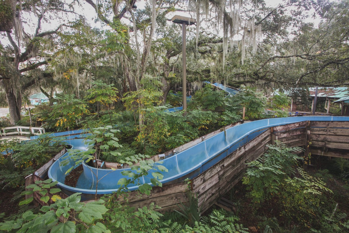 Жуткий заброшенный аквапарк Wild Waters во Флориде