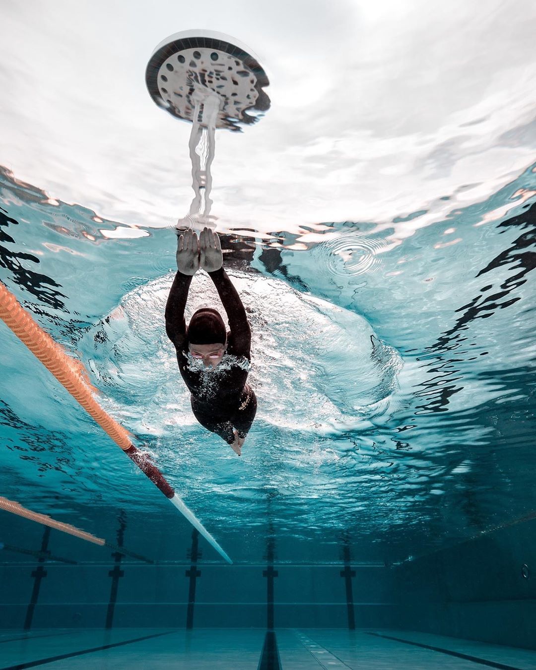 Подводные фотографии с ныряльщиками от Лорана Фарже
