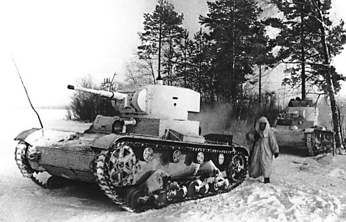 Как заводили танки на сильном морозе в годы войны