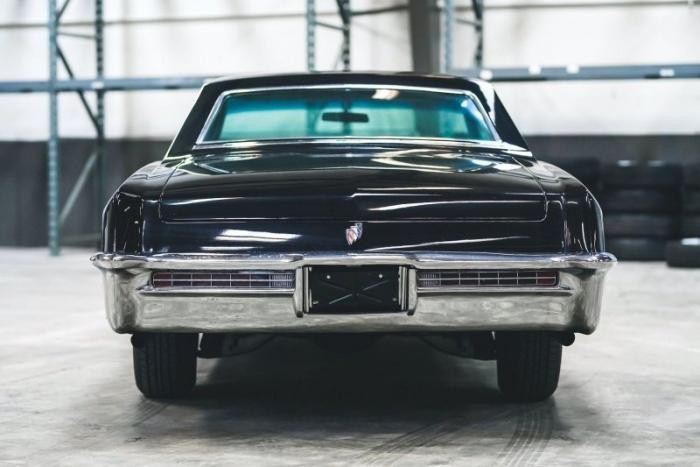 Buick Riviera 1965 – настоящий злодейский автомобиль