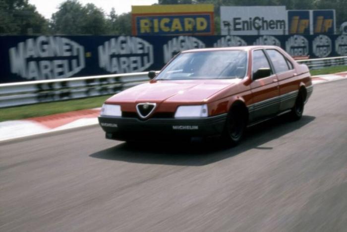 Alfa Romeo 164 с мотором V10 от Формулы-1 из 1980-ых