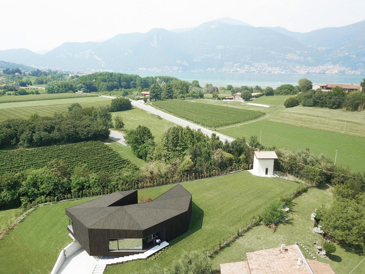 Частный дом с видом на природный заповедник в Италии