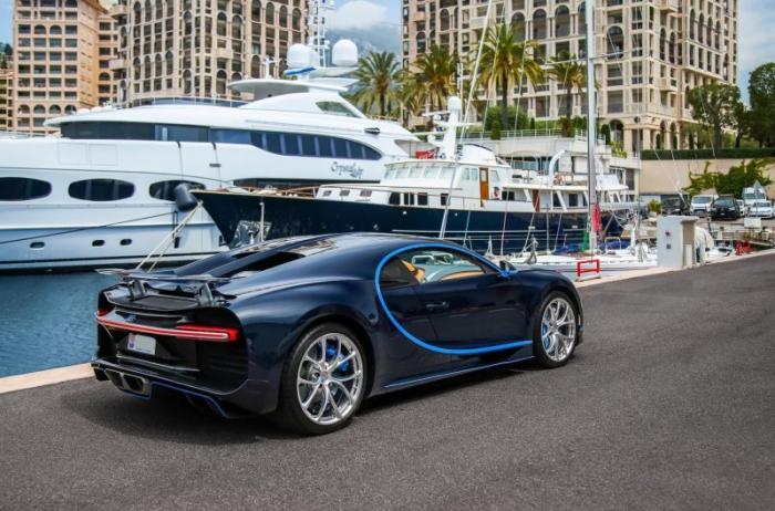 Подержанный гиперкар Bugatti Chiron продают со скидкой