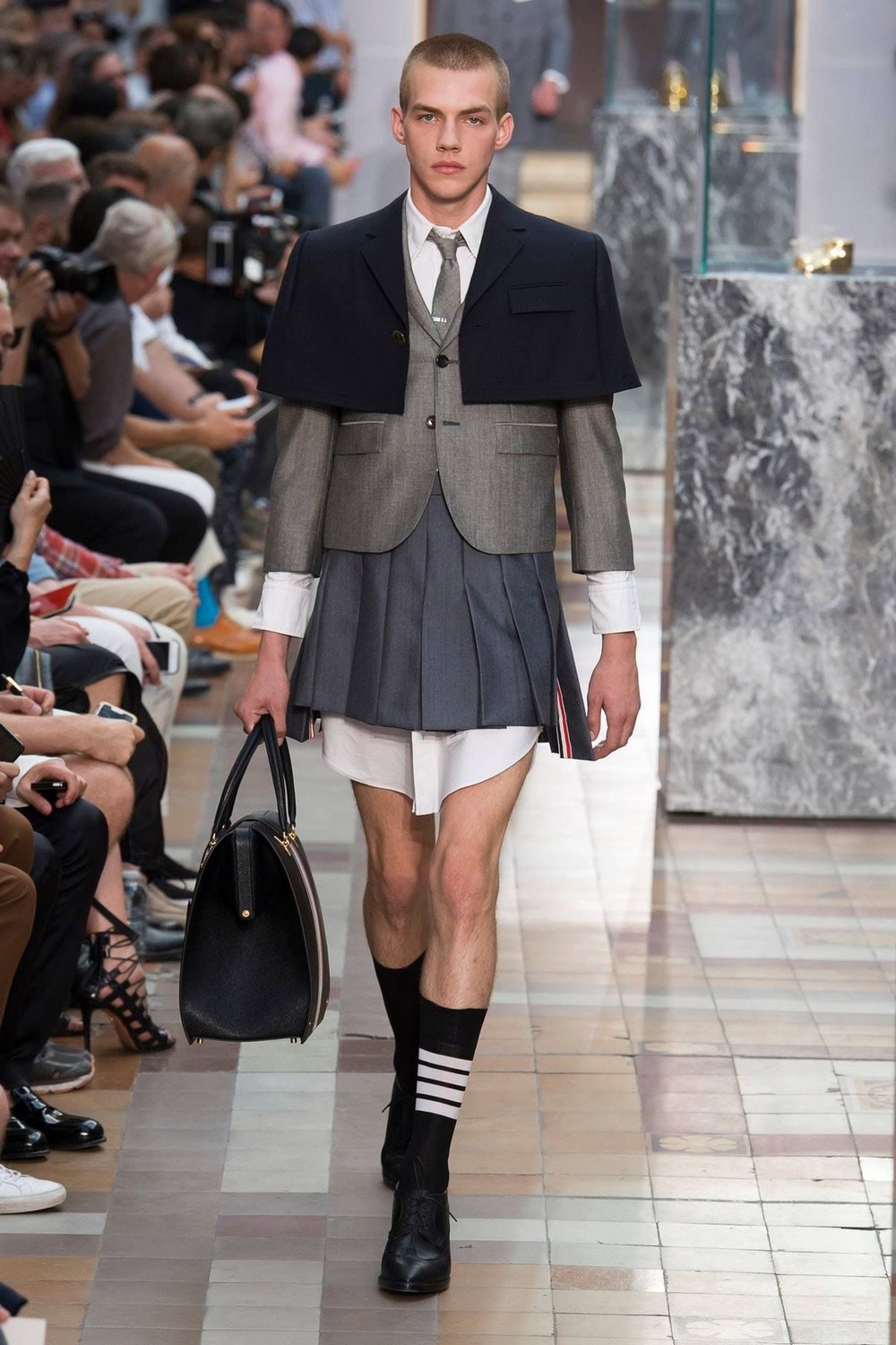 Юбки и платья - странная мужская мода лета 2020