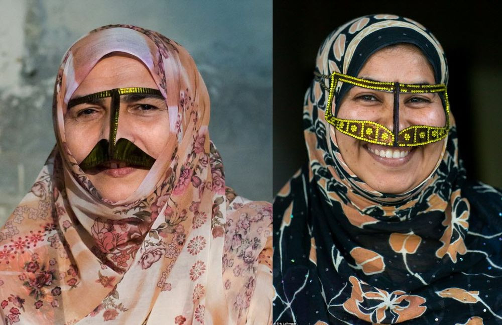 Необычные разноцветные маски иранских женщин