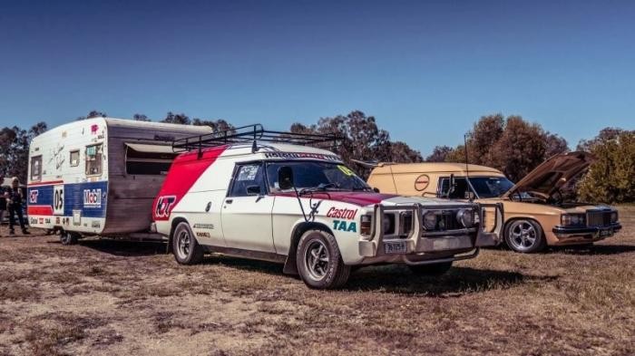 Holden Sandman и Ford XB Surferoo - легковые фургоны для австралийцев
