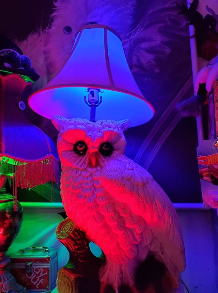 Примеры странных и необычных светильников из магазинов секонд-хенд