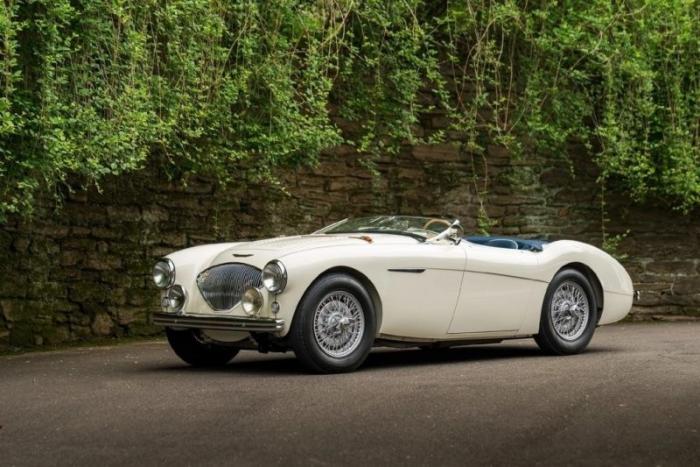 Британский родстер Austin-Healey 100 и Austin-Healey 3000