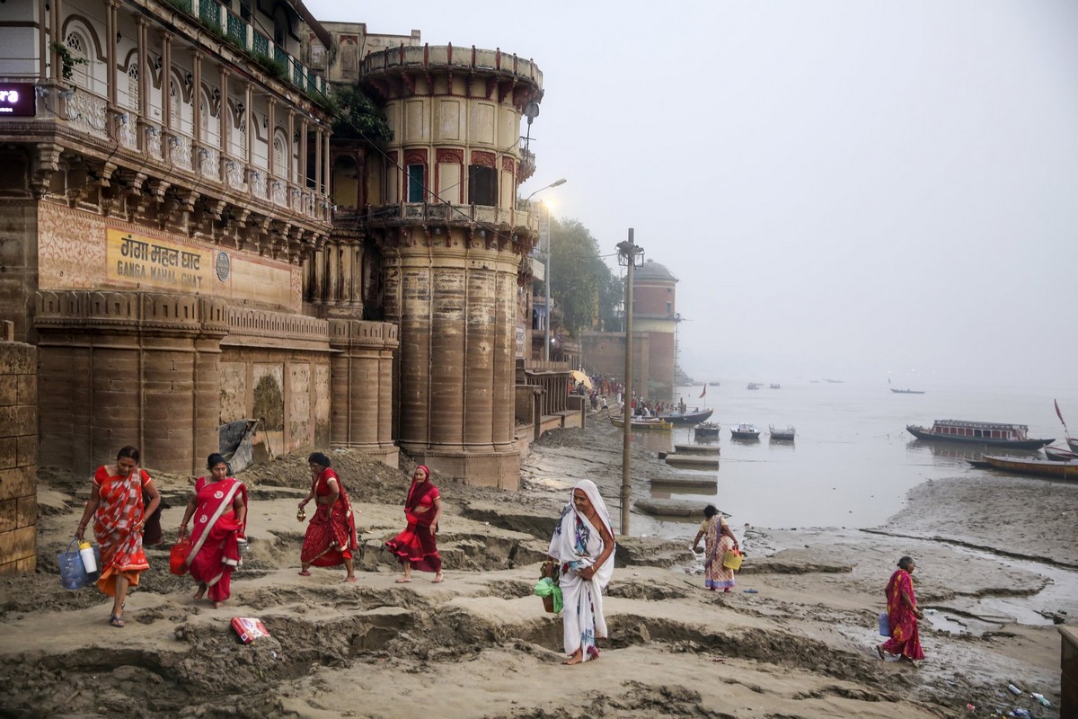 Священная река Ганг в Индии страдает от загрязнений