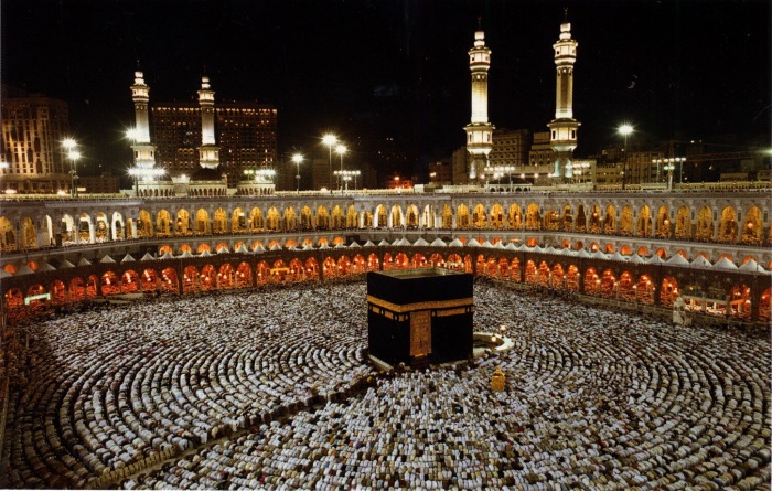 Что находится внутри загадочной святыни ислама Каабы