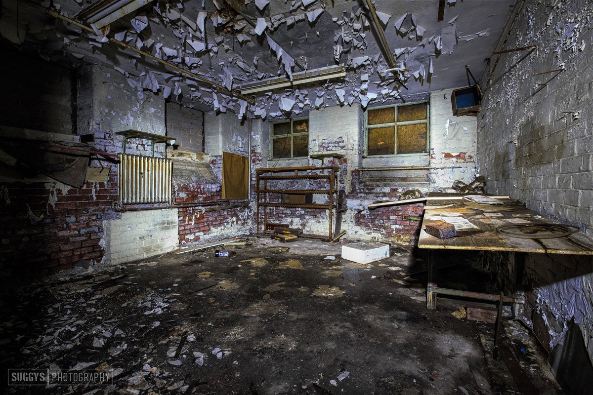 Заброшенные места Великобритании на снимках Саймона Сагдена