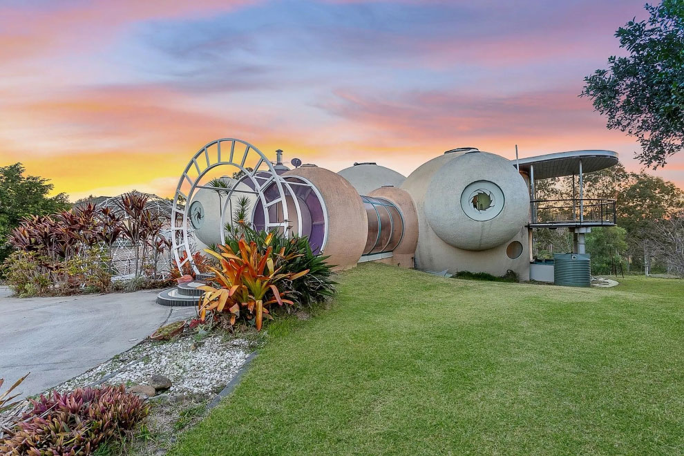 Футуристический дом из пузырей продается в Австралии