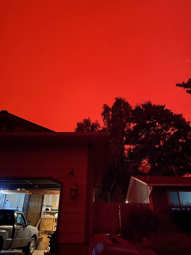 Дым от лесных пожаров в штате Орегон