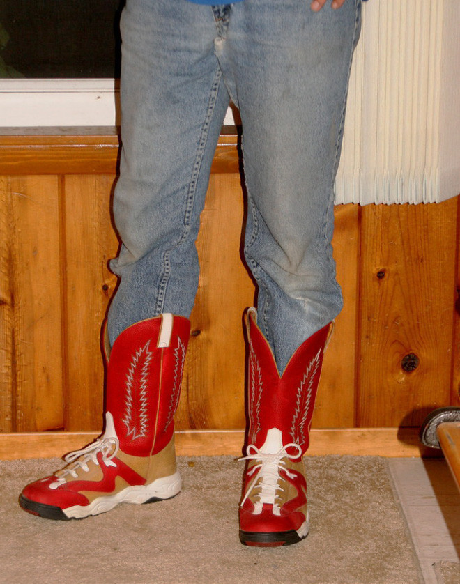 Кроссовки для ковбоев и ковбойские сапоги-ботинки