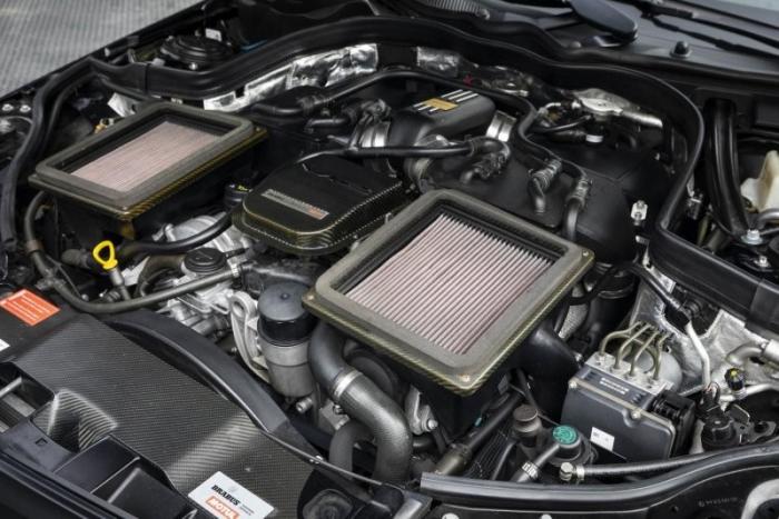 Один из самых быстрых седанов Brabus E V12 выставили на продажу