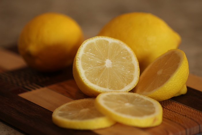 Удивительные полезные свойства лимона для здоровья
