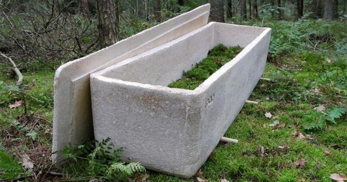Дизайнер из Голландии создал экологичный гроб