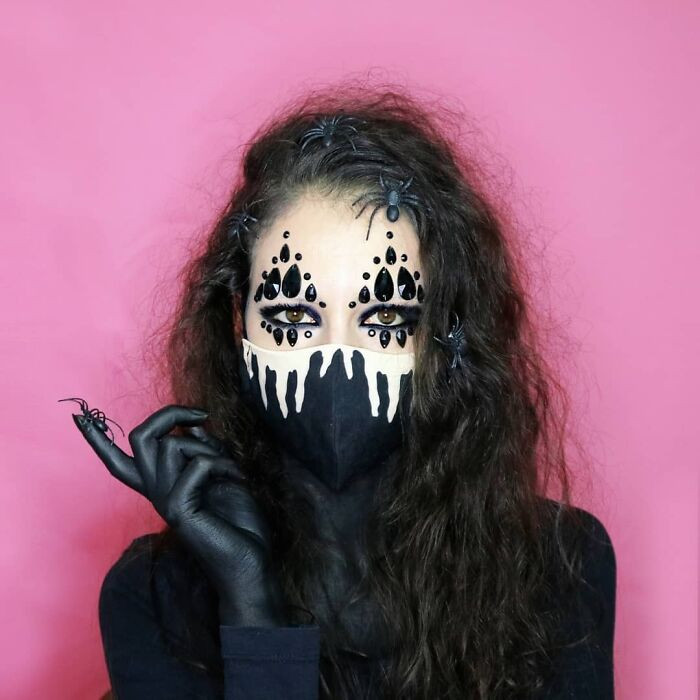 Креативные маски, которые помогут дополнить образ на Хэллоуин