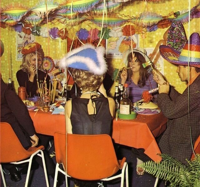 Фотографии с тусовок и вечеринок в 1970-х годах