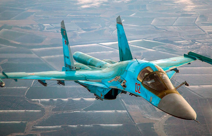 Почему у самолетов Су-34 желтые стекла, и для чего это нужно?
