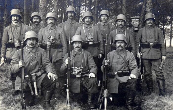 Для чего англичане использовали плоские каски в Первую мировую войну
