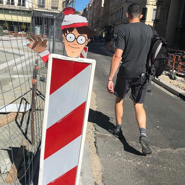 Забавный стрит-арт на улицах Лиона