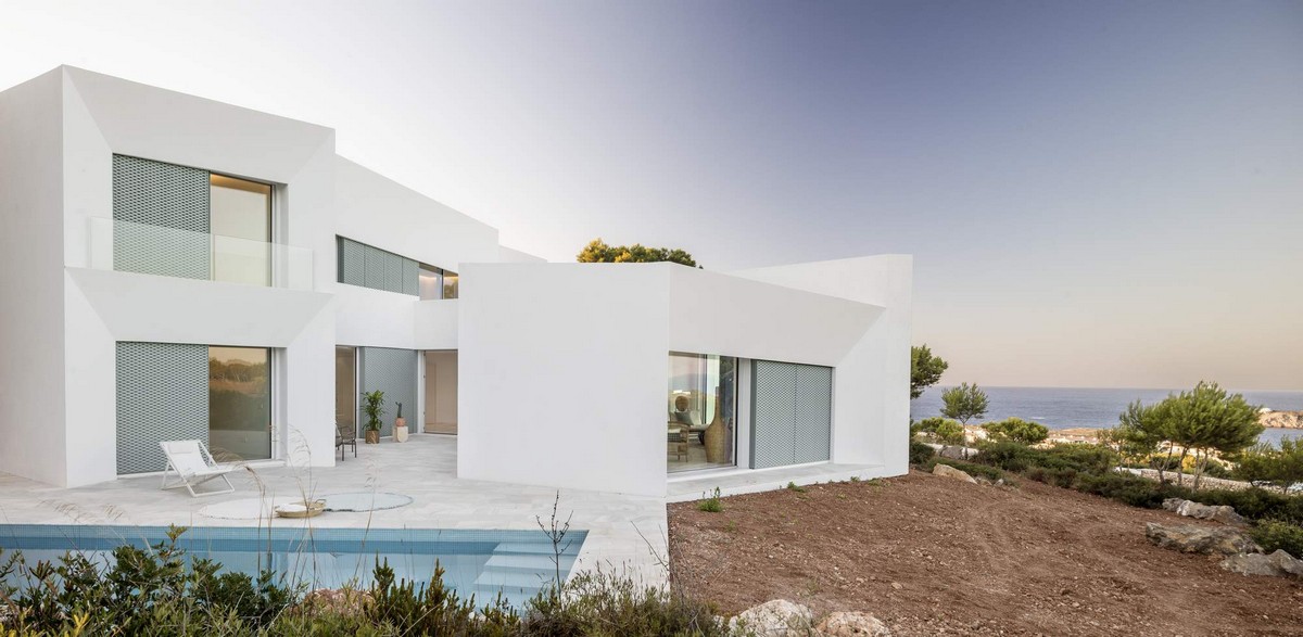 Дом-патио с видом на море в Испании
