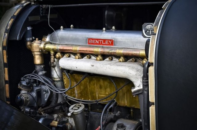 Отреставрированный Bentley, которому больше 100 лет