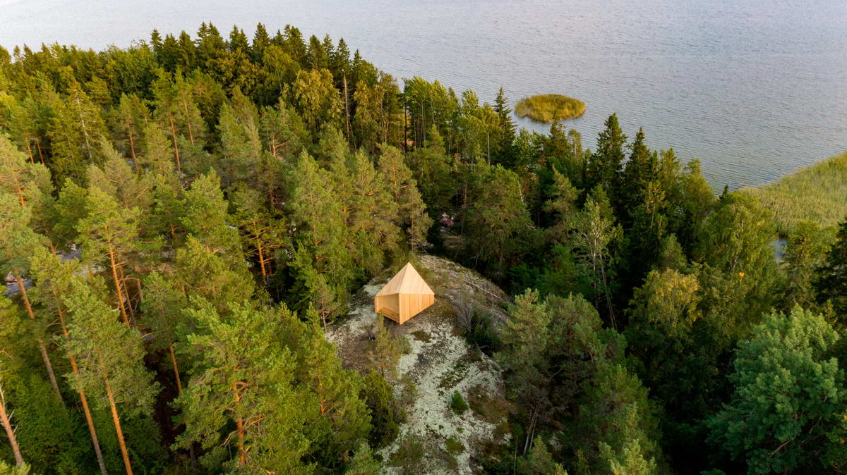 Универсальный деревянный микродомик в Финляндии