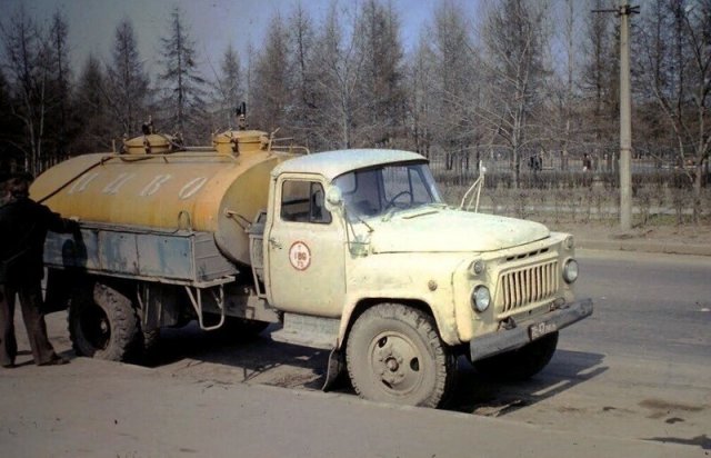 Атмосферные пивные времен Советского Союза на снимках