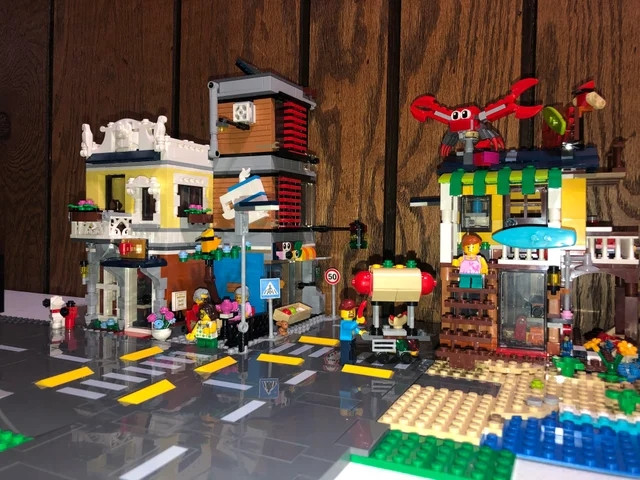 Самые разнообразные поделки от любителей LEGO