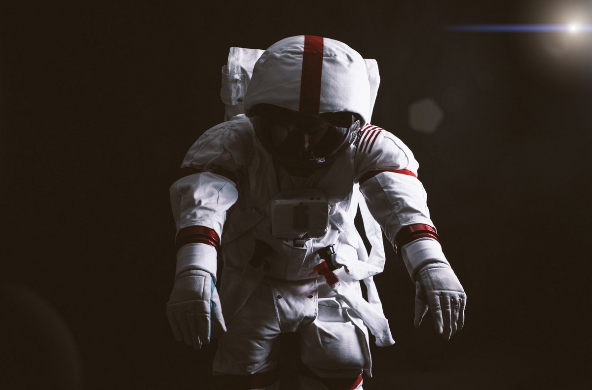 Космонавт, который ищет пригодную для жизни планету
