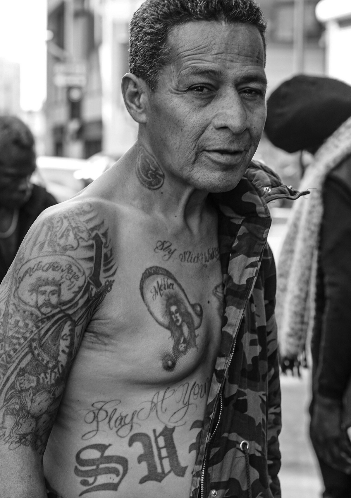 Фотограф десять лет документировал жизнь бездомных в Лос-Анджелесе