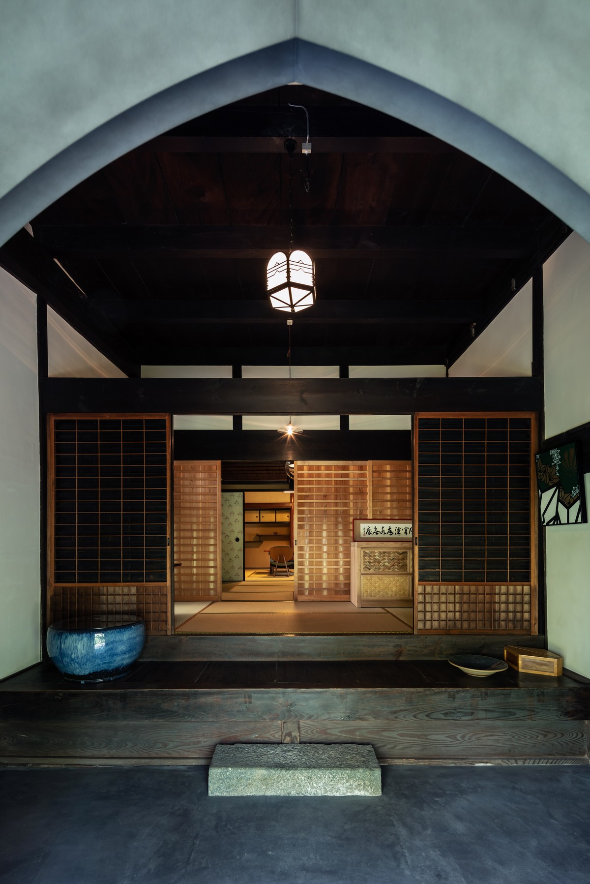Уникальный дом с многовековой историей в Японии материалов, качестве, поколения, материалы, семьи, строительных, использованы, бережно, балки, часть, Уникальный, проект, центре, реконструкции, поколение, традиционная, японская, решено, затем, комната