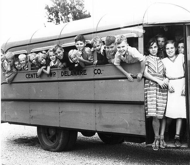 Сельский школьный автобус из 1930-х