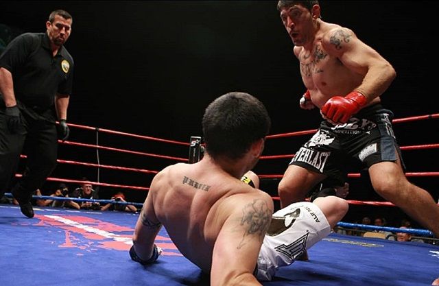 Боец MMA Диего Гарихо, который ведет двойную жизнь