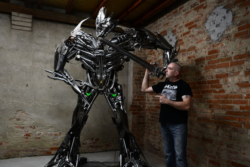 Потрясающие скульптуры из металлолома от Себастьяна Кухарского
