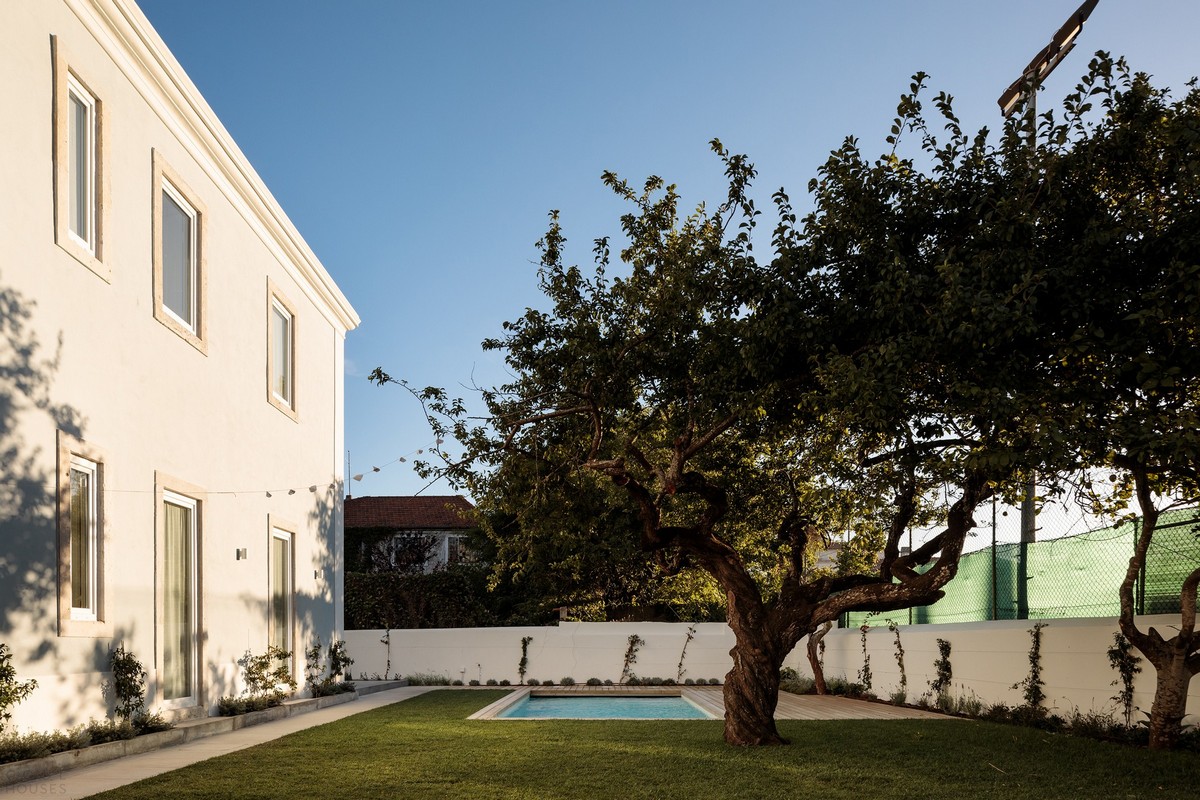 Преобразование старинного дома в семейный особняк в Португалии