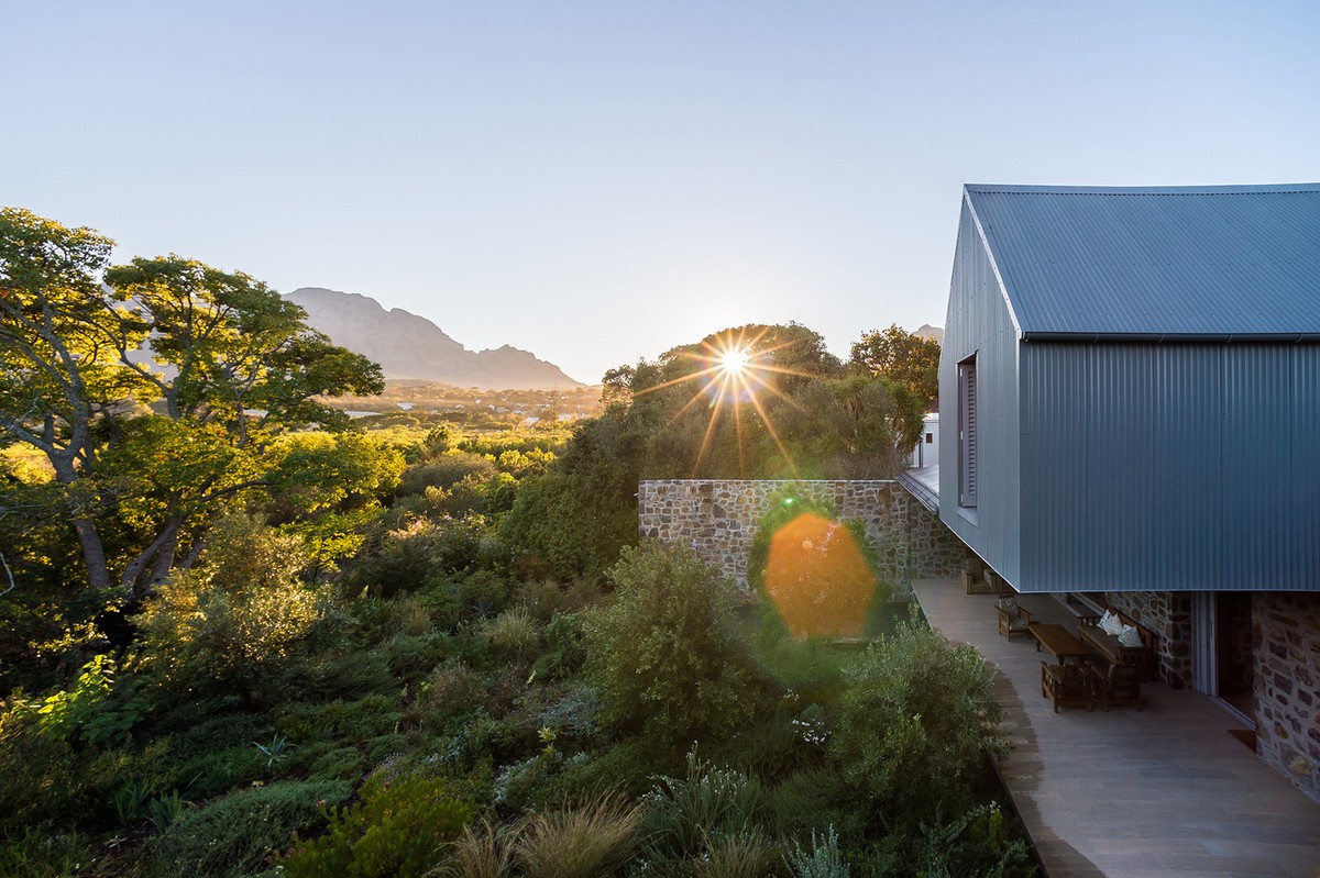 Современный дом в фермерском стиле в ЮАР