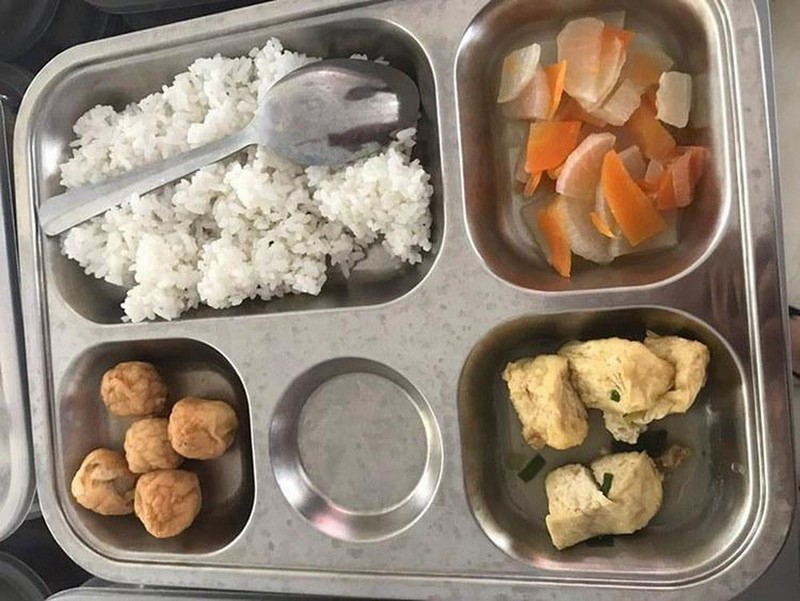 Как выглядит школьная еда в разных странах