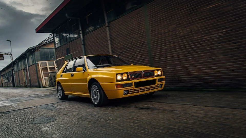 Лимитированный Lancia Delta HF Integrale Evoluzione Giallo Ferrari