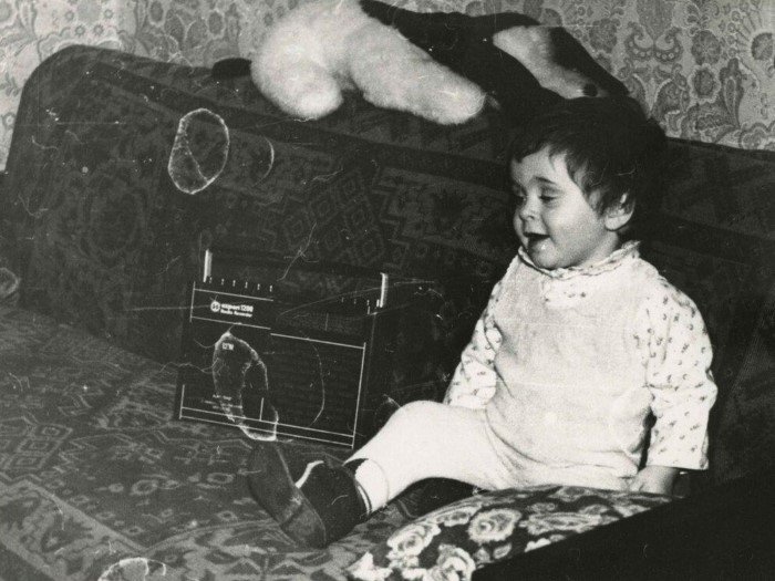 Разные магнитофоны СССР и их обладатели на снимках