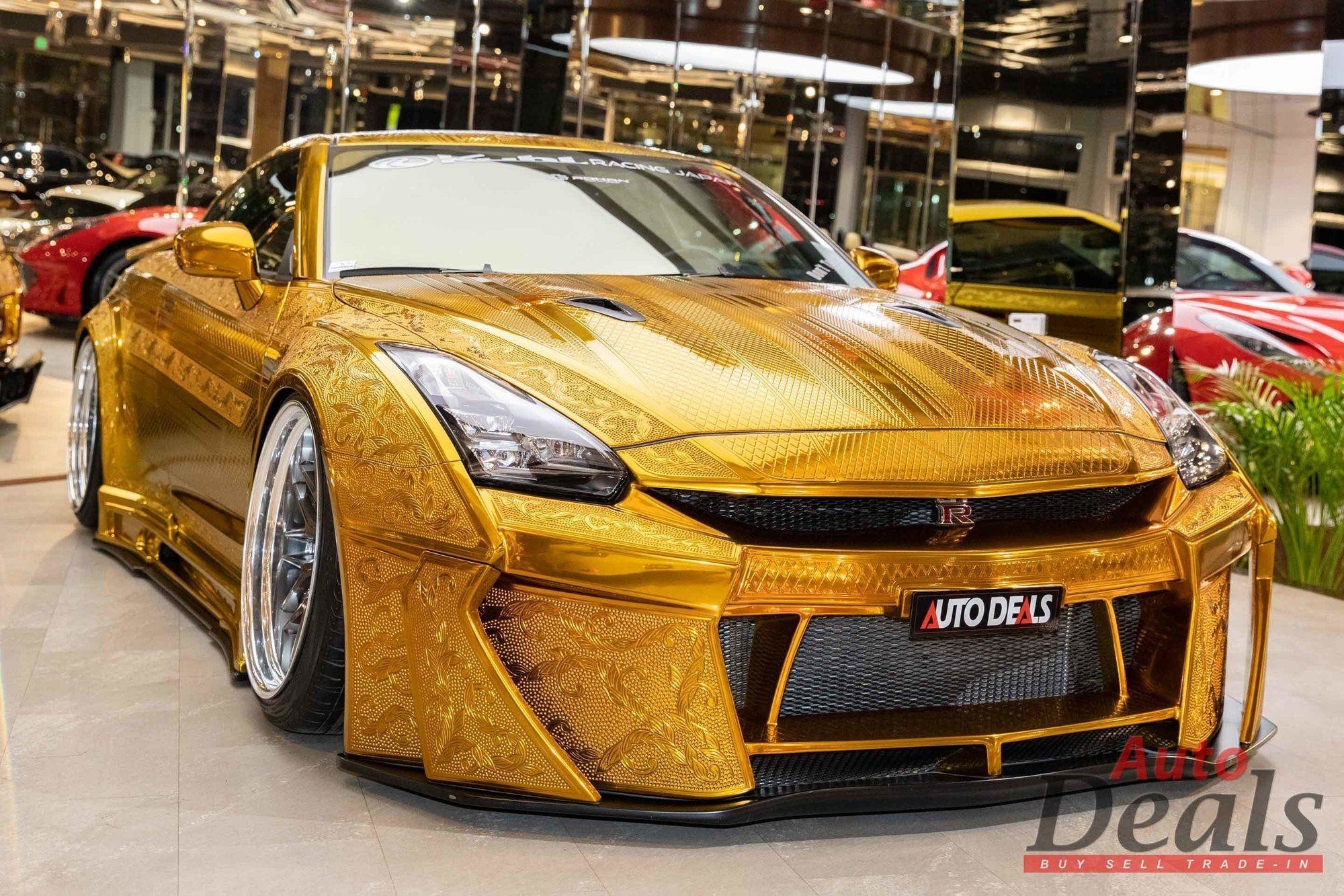 Nissan GTR за 1000000 золотой