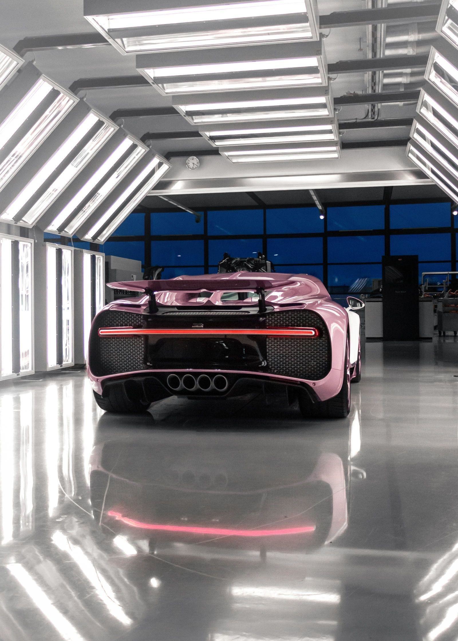 Британец заказал эксклюзивный Bugatti Chiron для своей супруги