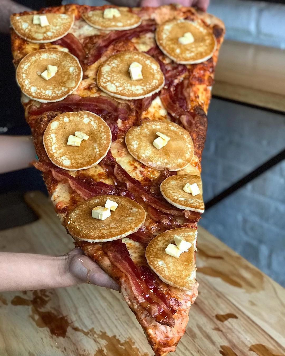 Огромные и необычные пиццы из пекарни Ламанны