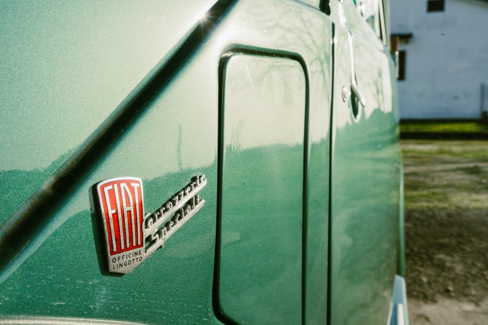 Симпатичный 70-летний шестиколесный грузовичок Fiat 500 C Ollearo