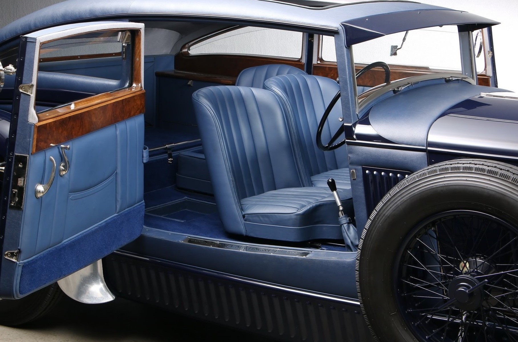 Реплику знаменитого Bentley выставили на продажу