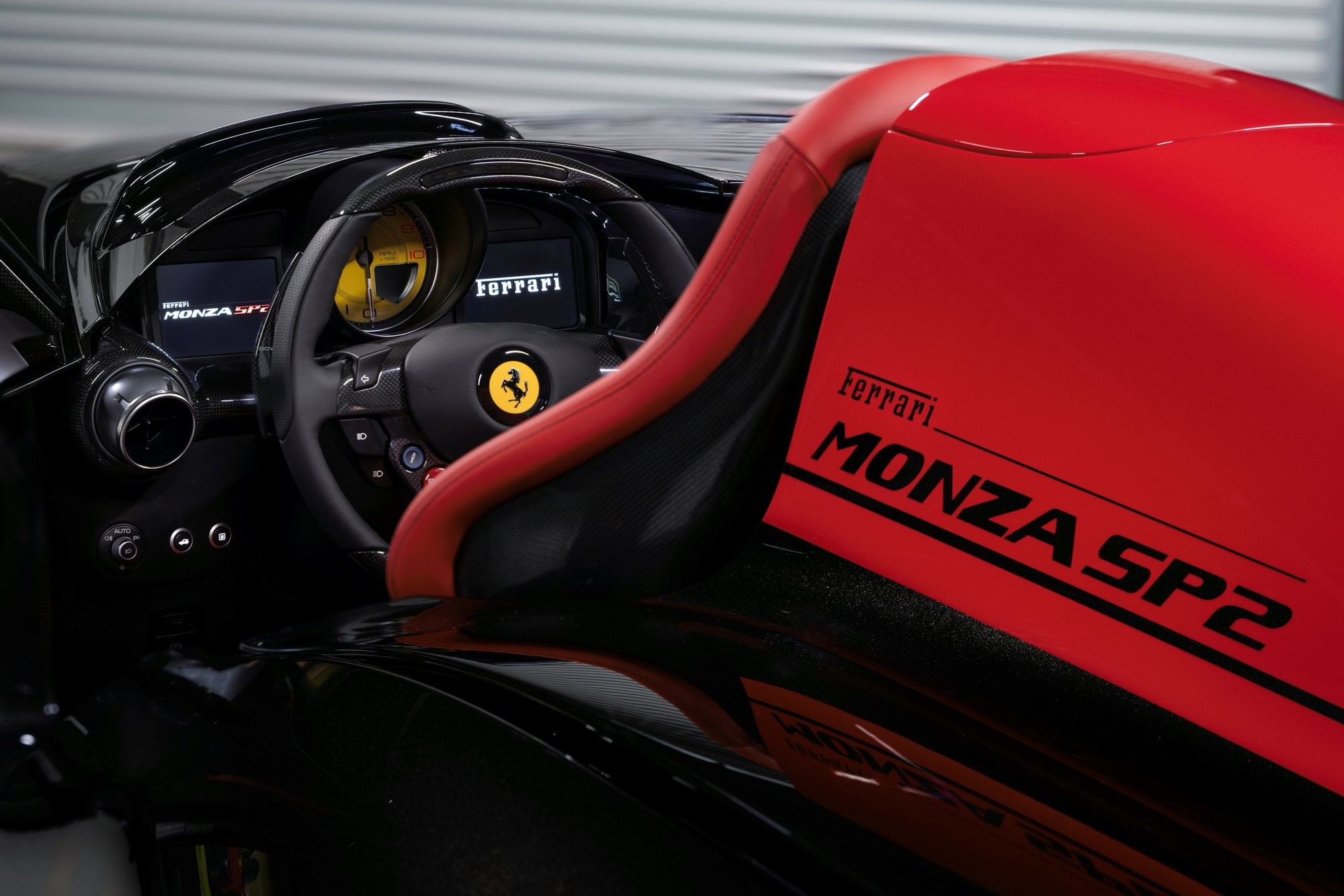 Шикарный Ferrari Monza SP2 выставили на продажу