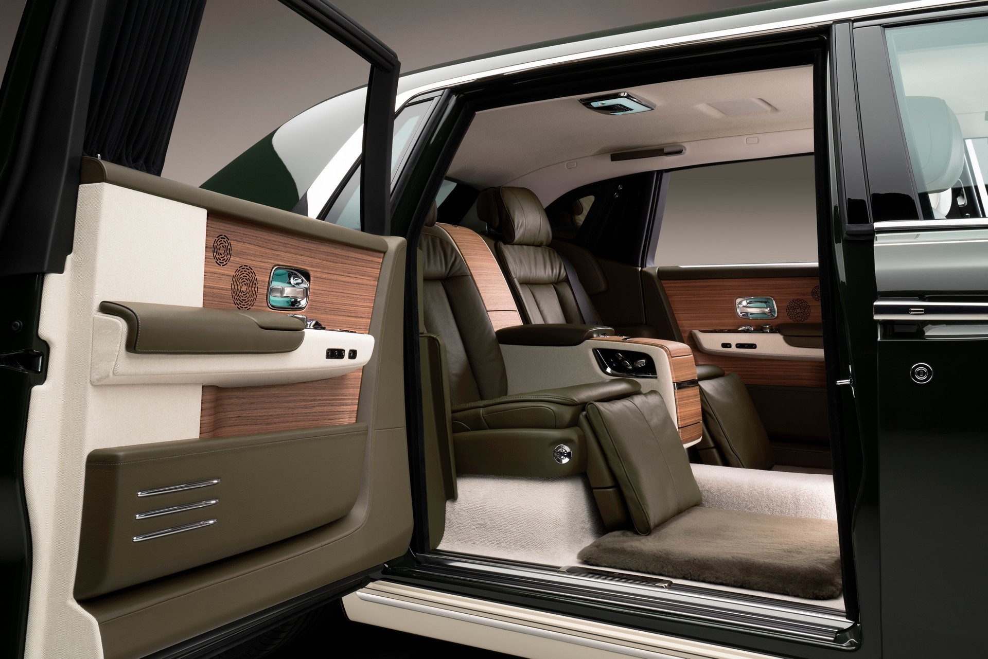 Эксклюзивный Rolls-Royce Phantom Oribe для японского миллиардера