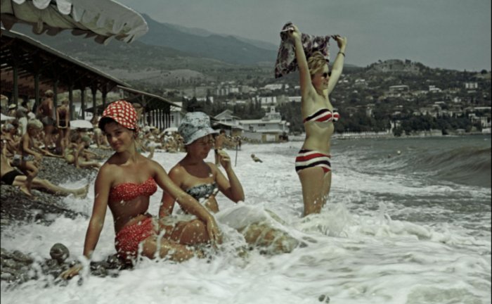 Как отдыхал народ на курортах времен СССР